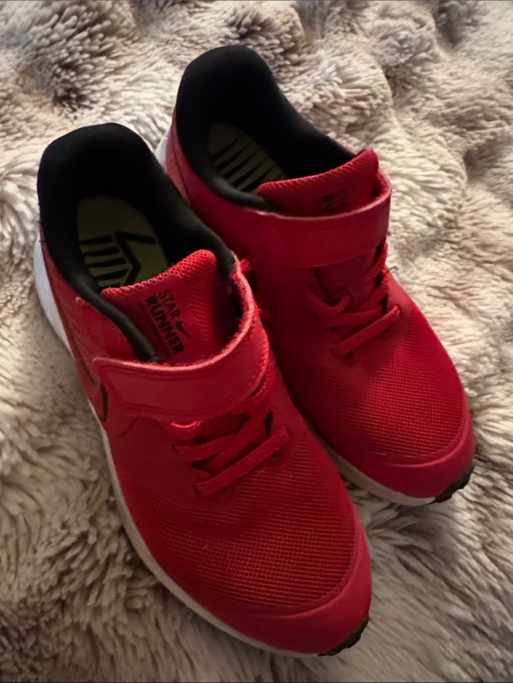 Nike StarRunner sneakers 👟